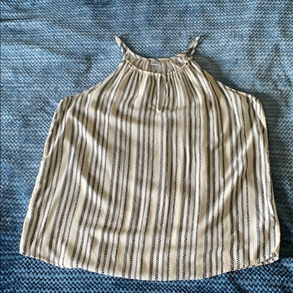 5/$15 Old Navy tank top